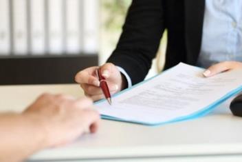 Những loại hợp đồng bắt buộc phải làm tại văn phòng công chứng