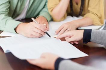 Có thể dùng hợp đồng ủy quyền chung cho nhiều tài sản không?