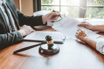 Công chứng hợp đồng ủy quyền, giấy ủy quyền nên thực hiện ở đâu?