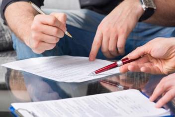 Ủy quyền làm căn cước công dân cho người khác: Có được không?
