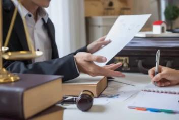 Công chứng mua bán nhà đất có điều kiện và thời hạn