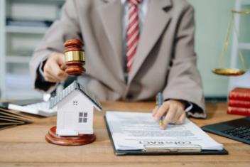 Công chứng mua bán nhà đất khi người đồng sở hữu không đồng ý