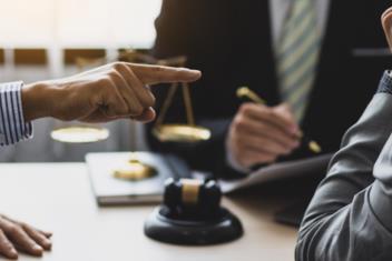 Công chứng mua bán nhà đất trong trường hợp hai bên tranh chấp