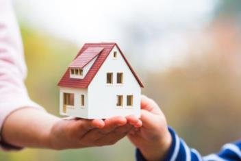 Thủ tục làm sổ đỏ đất thừa kế 2025: Quy trình chi tiết và chi phí cần biết