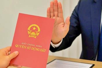 Cầm cố Sổ đỏ không chính chủ: Có được hay không?