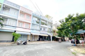 Bạn đang tìm văn phòng công chứng tại đường Bùi Minh Trực, Quận 8?