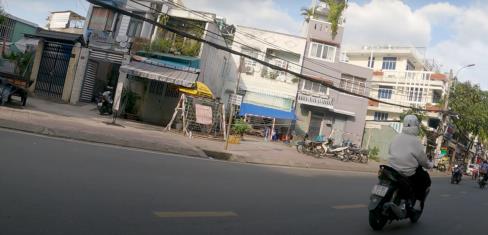 Bạn đang tìm văn phòng công chứng tại đường Hưng Phú, Quận 8?