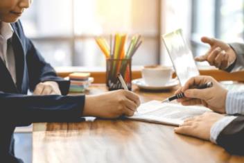 Lý do tại sao người được ủy quyền không cần ký vào giấy ủy quyền