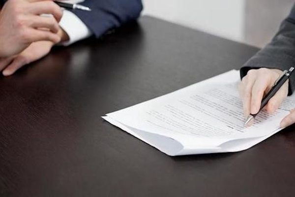 Ủy quyền đi làm thủ tục hành chính