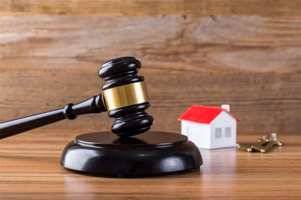 Công chứng mua bán nhà đất có cần đóng thuế trước bạ không?