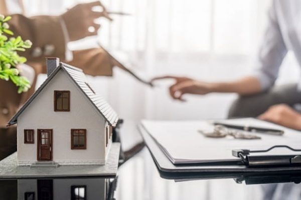 Công chứng mua bán nhà đất khi đất quy hoạch chưa được bồi thường