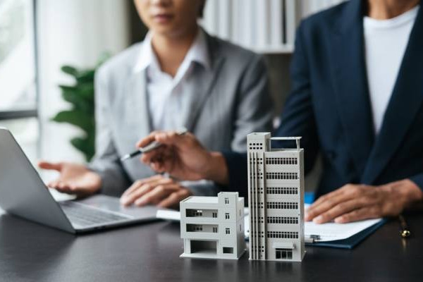 Giá công chứng mua bán chung cư có đắt không?