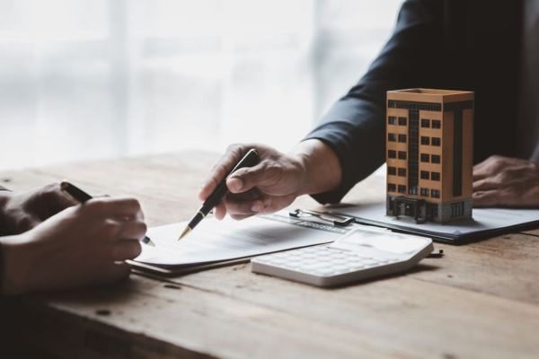 Hồ sơ công chứng mua bán chung cư cần chuẩn bị những gì?