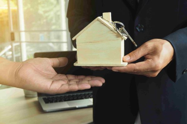 Công chứng mua bán chung cư không có hộ khẩu