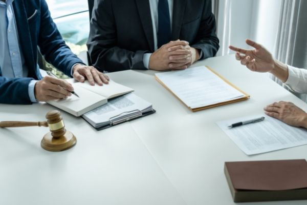 Công chứng Hợp đồng ủy quyền và Giấy ủy quyền