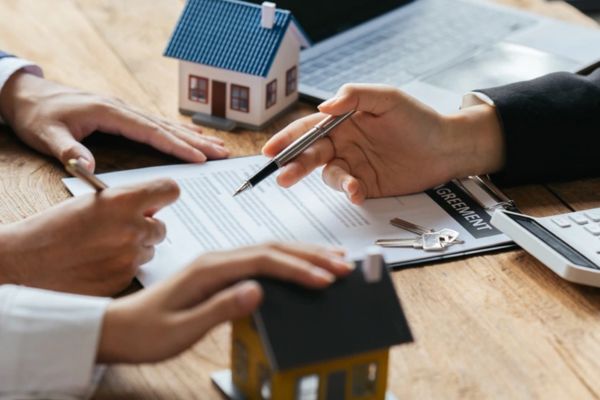 Sang tên sổ đỏ cho con khi bố mất
