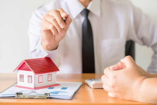 Chi phí dịch vụ sang tên sổ đỏ